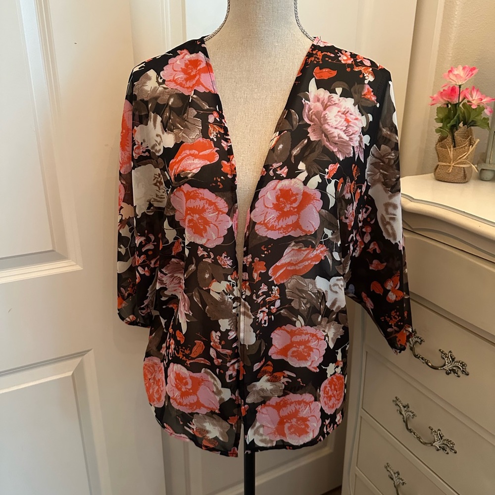Floral kimono top